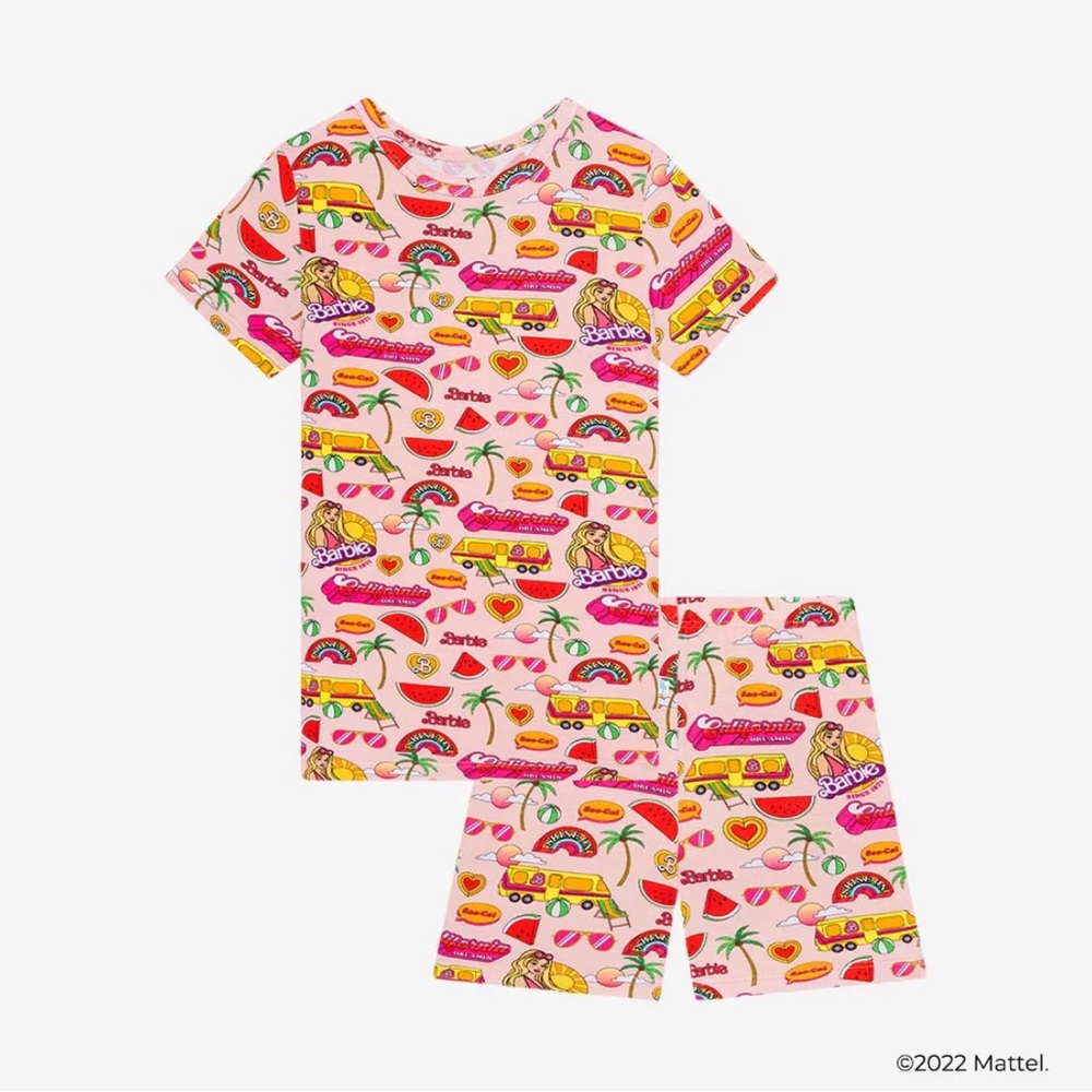 Malibu Barbie™ Short Sleeve Short Pajamas 18-24 months 

Worn 1x LIKE NEW!!